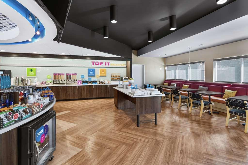 Tru By Hilton Savannah Midtown Ga Interior photo